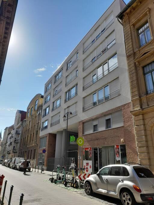 Lovely Apartment In City Centre For 4 Guests Budapest Ngoại thất bức ảnh